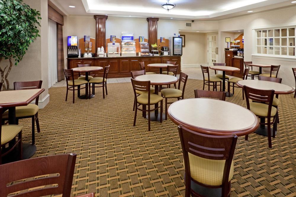 Express & By Ihg Waxahachie