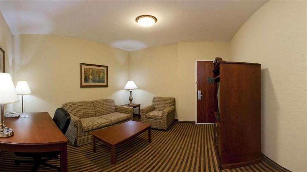 Hotel Express & By Ihg Waxahachie