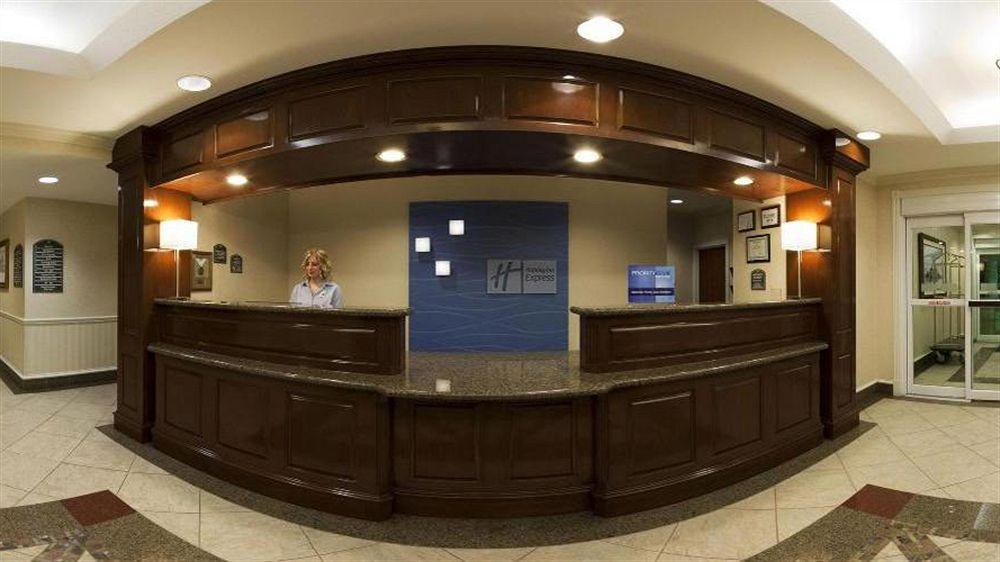 Hotel Express & By Ihg Waxahachie