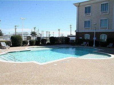 Express & By Ihg Hotel Waxahachie