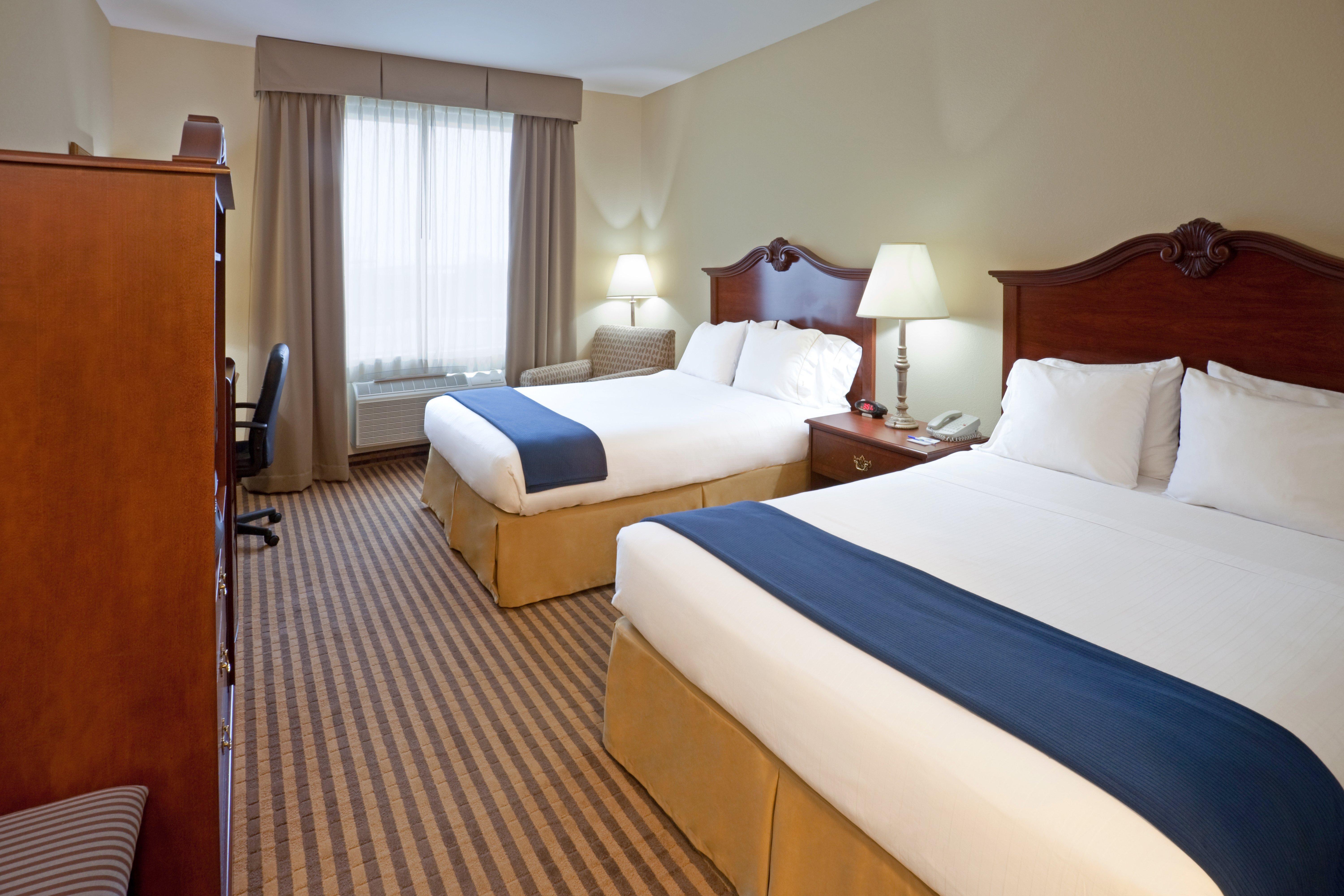 Express & By Ihg 2*