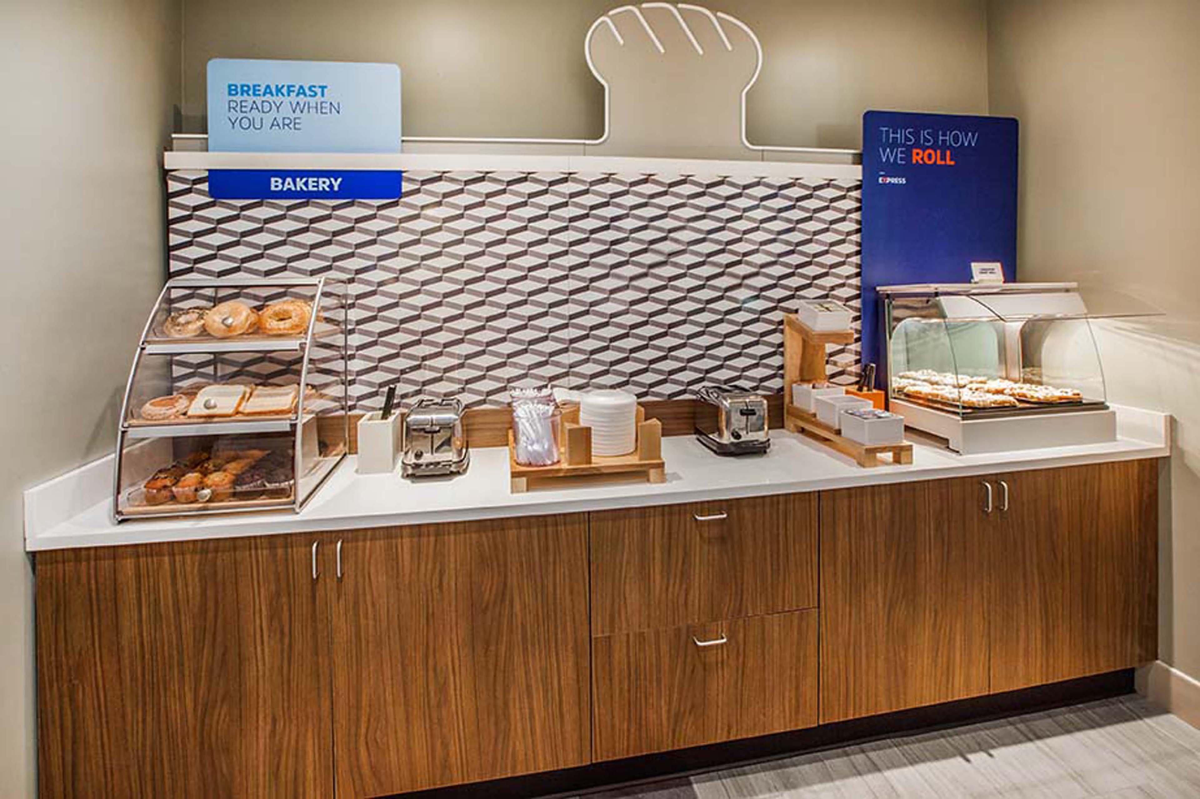 Hotel Express & By Ihg Waxahachie