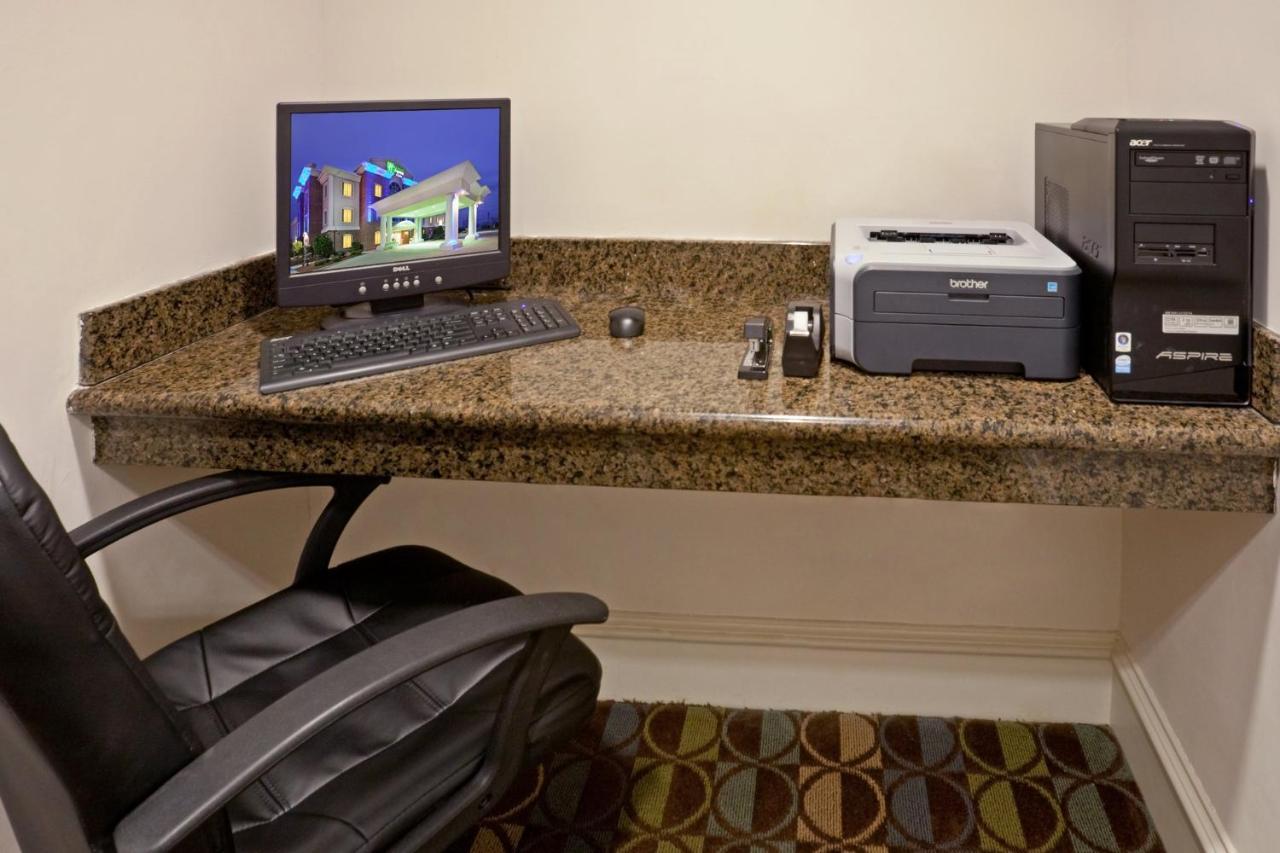 Express & By Ihg Hotel