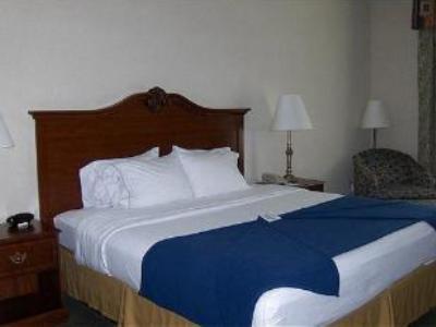 Hotel Express & By Ihg Waxahachie