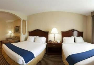 Express & By Ihg 2*